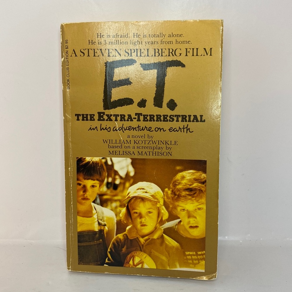 Vintage 1982 E.T. The Extra-Terrestrial paperback novel